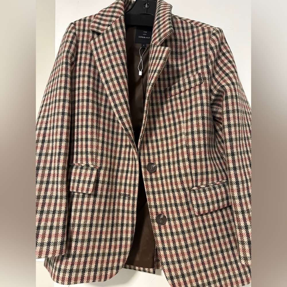Look+ cast wool blazer